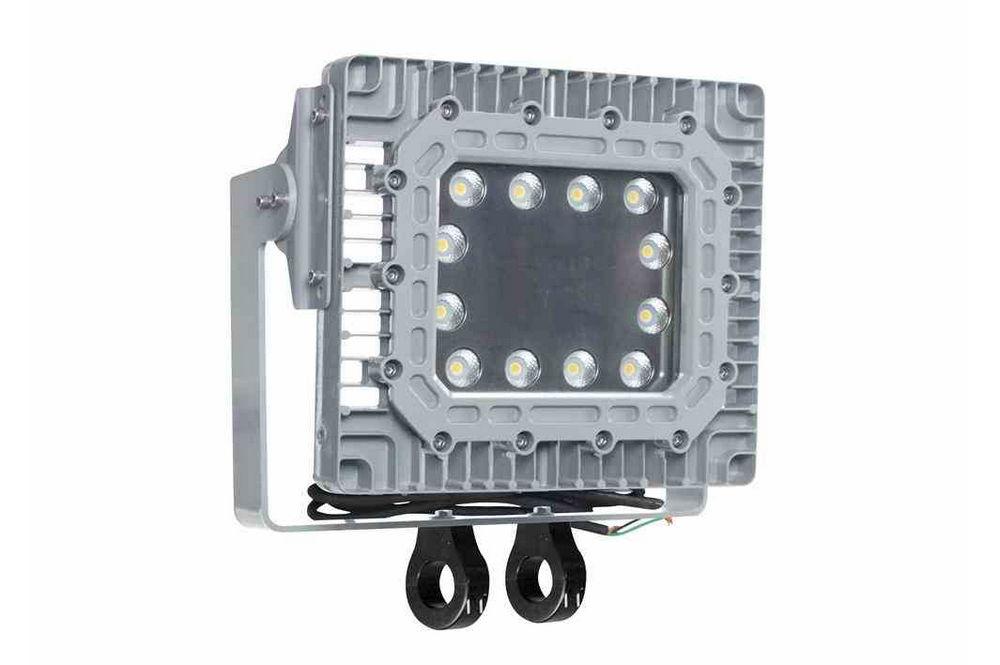 Pole Mount Class 1 Division1 Explosion Proof 150 Watt LED Light Fixture-Paint Spray-21000 Lumen - PuriLite