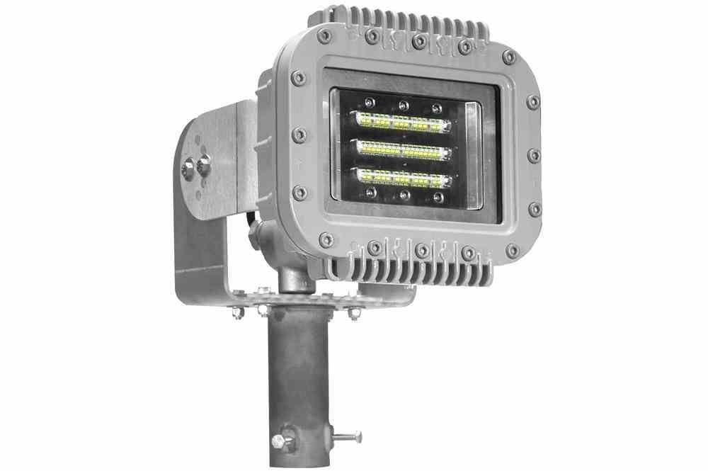 Explosion Proof Pole Mounted Slip Fitter With 70 Watt Low Profile LED Fixutre - PuriLite