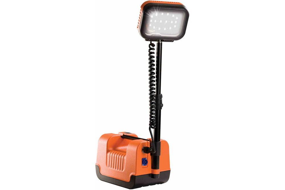 Hazardous Location Remote Area LED Lighting System - Extends to 32" - Up to 10hr Runtime - C1D2 ATEX - PuriLite