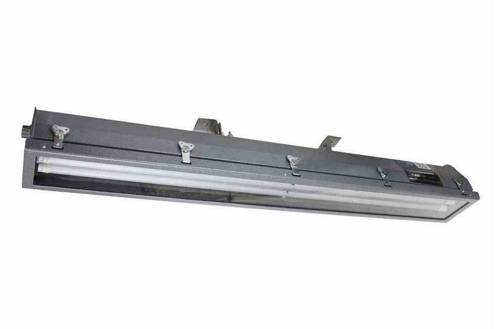 Class I Division 2 LED Pivoting Light - 4 foot 3 lamp - LED Oil Rig Fluorescent Replacement - PuriLite