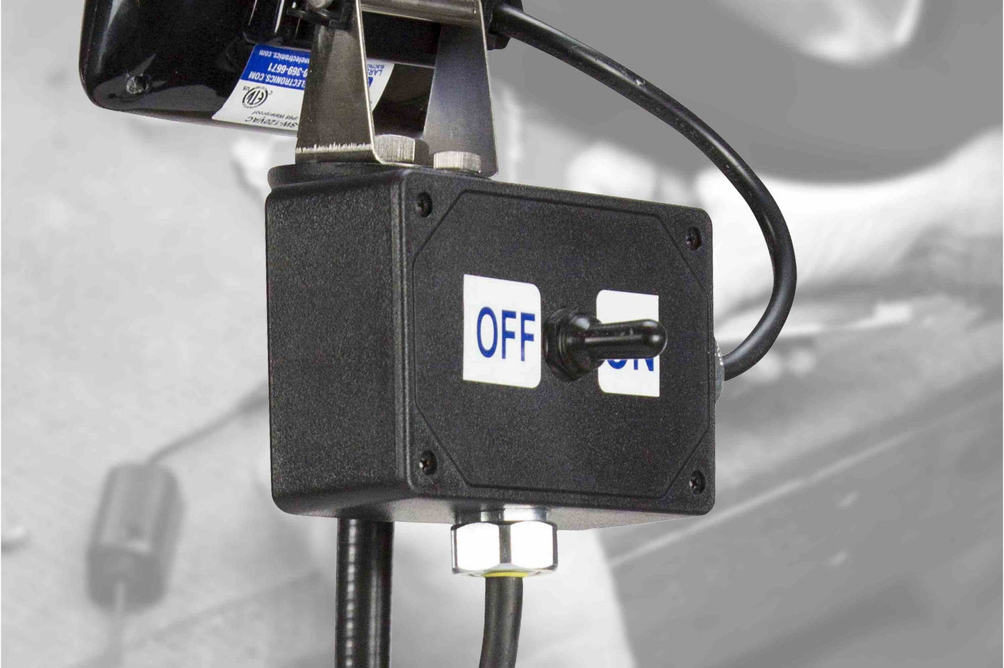 Larson Fees for adding inline switch box and cord shortening for LED6W-GNM - PuriLite