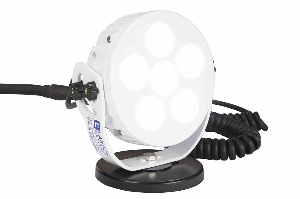 LED Light Bar - 6 X 10 WATT LEDs - Aluminum Housing - 9-48 VDC - 5400 Lumens - Adjustable Magnetic - PuriLite
