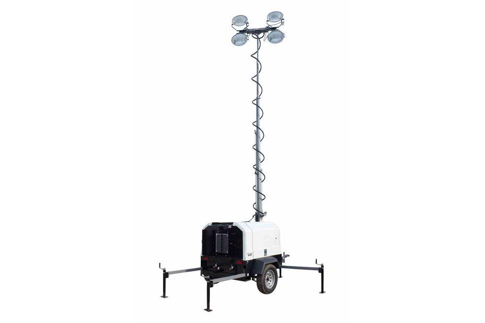Hydraulic Light Tower with Diesel Engine Generator - 4X1250 Watt Metal Halide Lamps - PuriLite