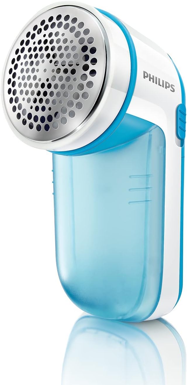 Philips Fabric Shaver, Removes Fabric Pills, Suitable for All Garments, Large Blade Surface, Cleaning Brush, Includes Batteries, Blue (GC026/00) - PuriLite