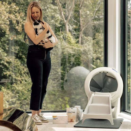 Litter-Robot 4 Self-Cleaning Cat Litter Box Exclusive Bundle - White