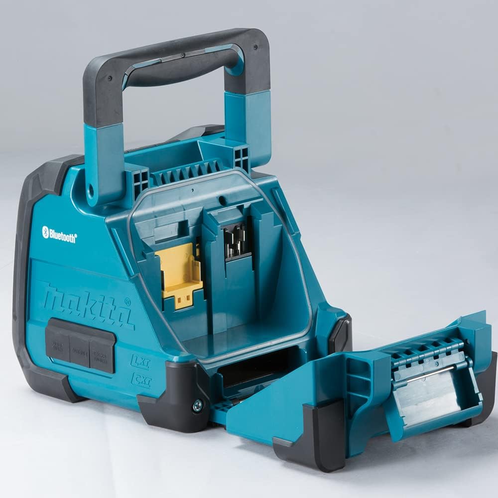 Makita DMR200C 12-18V Jobsite Speaker with Bluetooth AC/DC - PuriLite