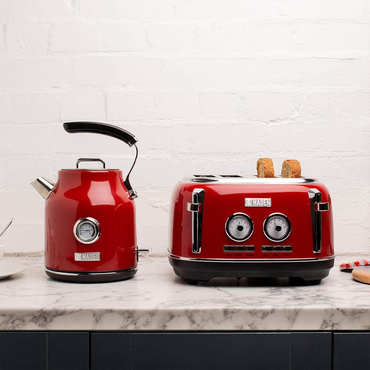 Haden Dorset 75083 Stainless Steel 1500W Retro Toaster 4 Slice Wide Slot w/Removable Crumb Tray and Settings, Black/Copper Toasters w/Adjustable Browning Control, Smart Toaster - PuriLite