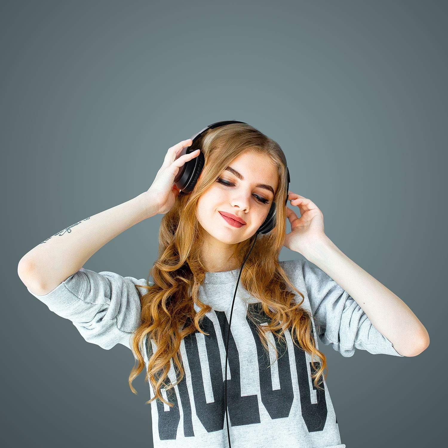 LORELEI X6 Over-Ear Headphones With Microphone, Lightweight Foldable & Portable Stereo Bass With 1.45M No-Tangle Wired for Smartphone Tablet MP3/4 (Black-Gold) - PuriLite