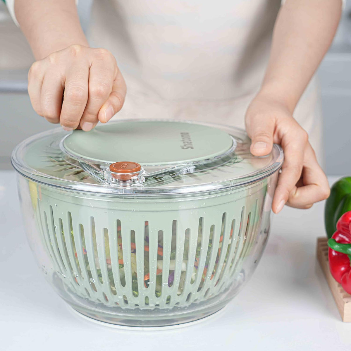 Shatomo Salad Spinner, Large 5L Easy to Use Lettuce Spinner, Fruit and Vegetable Spinner with Non-Slip Base, Drain and Stop Button - PuriLite