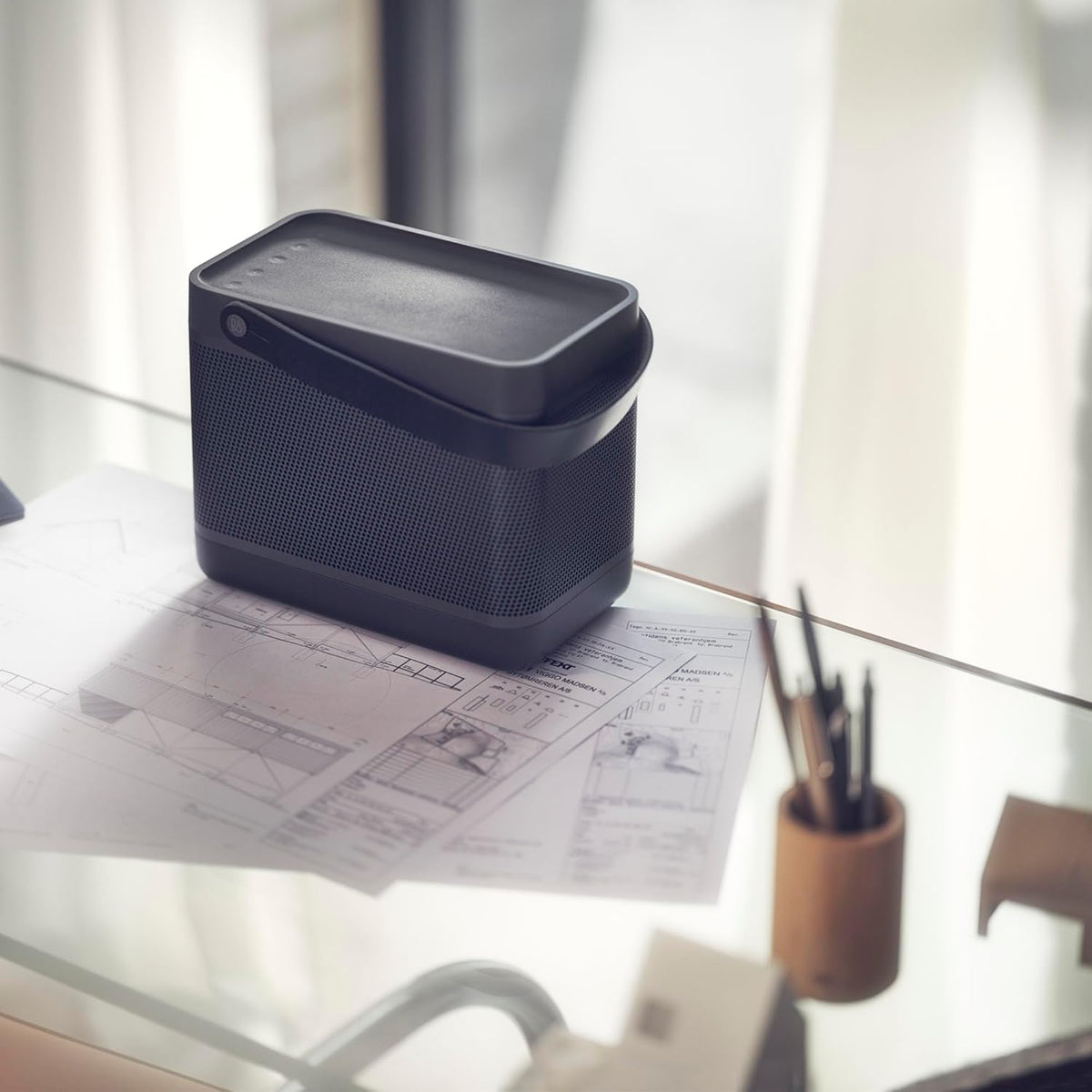Bang & Olufsen Beolit 20 Powerful Portable Wireless Bluetooth Speaker, Grey Mist - PuriLite