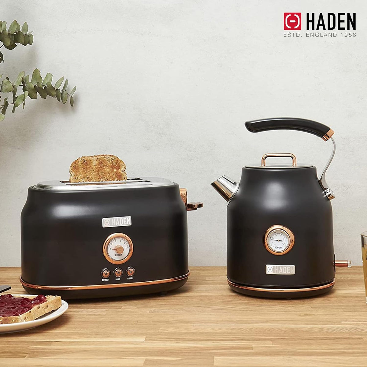 Haden Dorset 75083 Stainless Steel 1500W Retro Toaster 4 Slice Wide Slot w/Removable Crumb Tray and Settings, Black/Copper Toasters w/Adjustable Browning Control, Smart Toaster - PuriLite