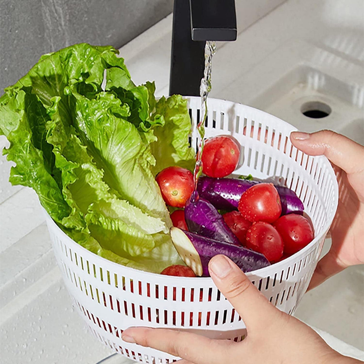 Electric Salad Spinner, 4L Wireless USB Salad Spinner Dehydrator for Fruit Vegetables, Large Capacity Salad Vegetable Dryer, Quick Drainage Electric Mixer White - PuriLite