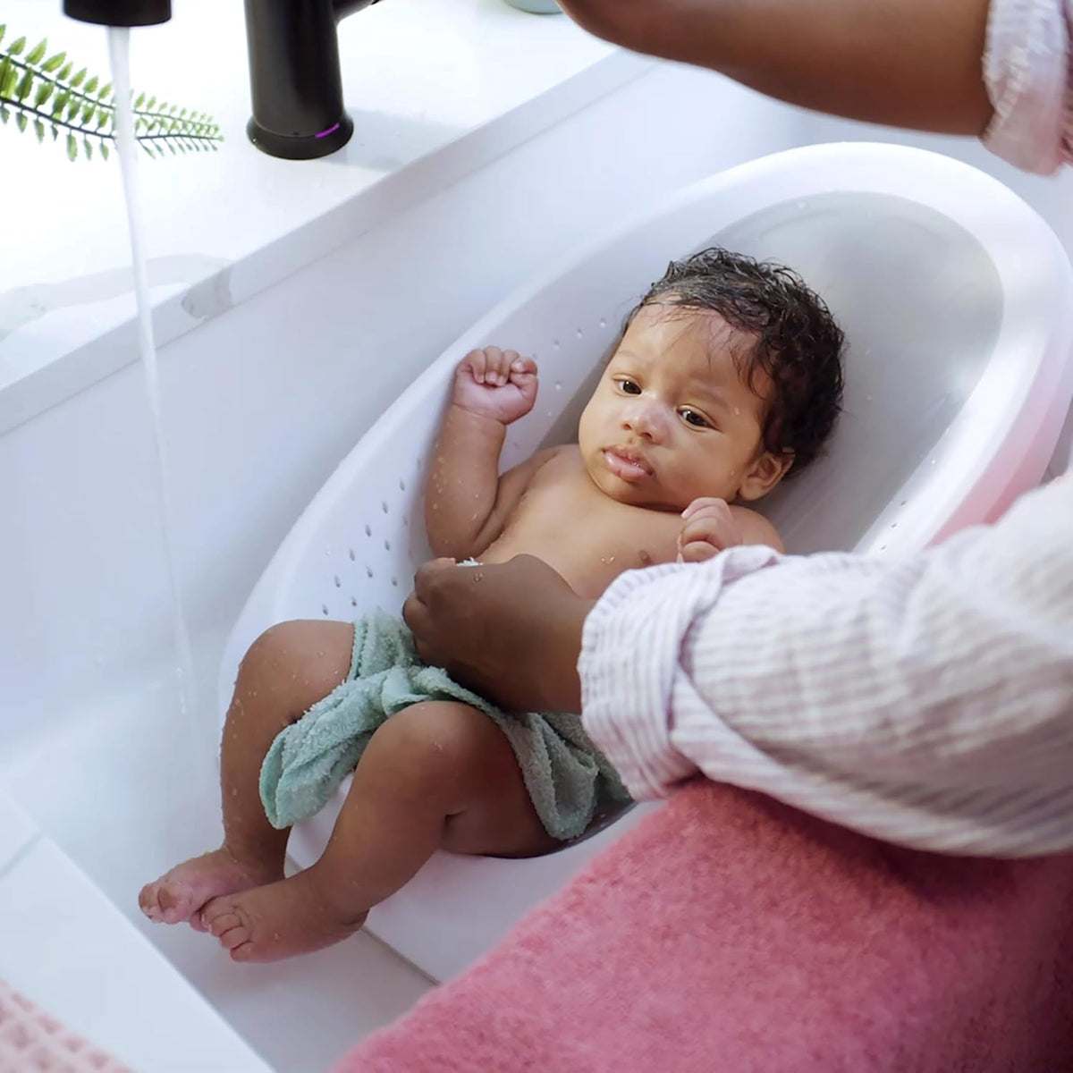Ingenuity: ity by Ingenuity Easy Rinse Bather, 0-6 Months, Up to 20 lbs - PuriLite