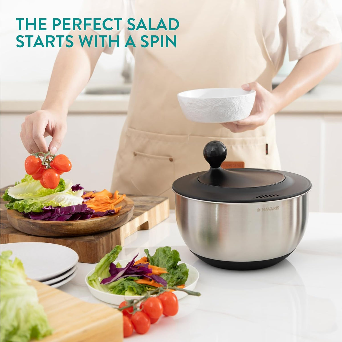 Navaris Salad Spinner with Lid - Salad Spinner Stainless Steel - Salad Dryer - Easy Washing, Drying and Spinning - Includes Grating and Slicing Discs - PuriLite