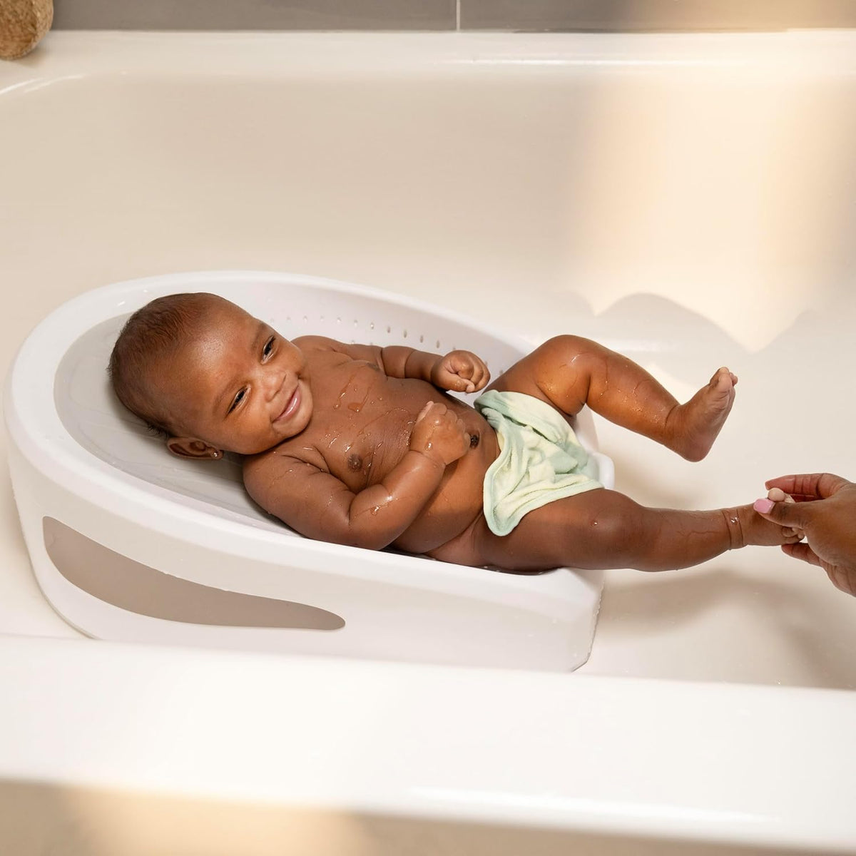 Ingenuity: ity by Ingenuity Easy Rinse Bather, 0-6 Months, Up to 20 lbs - PuriLite