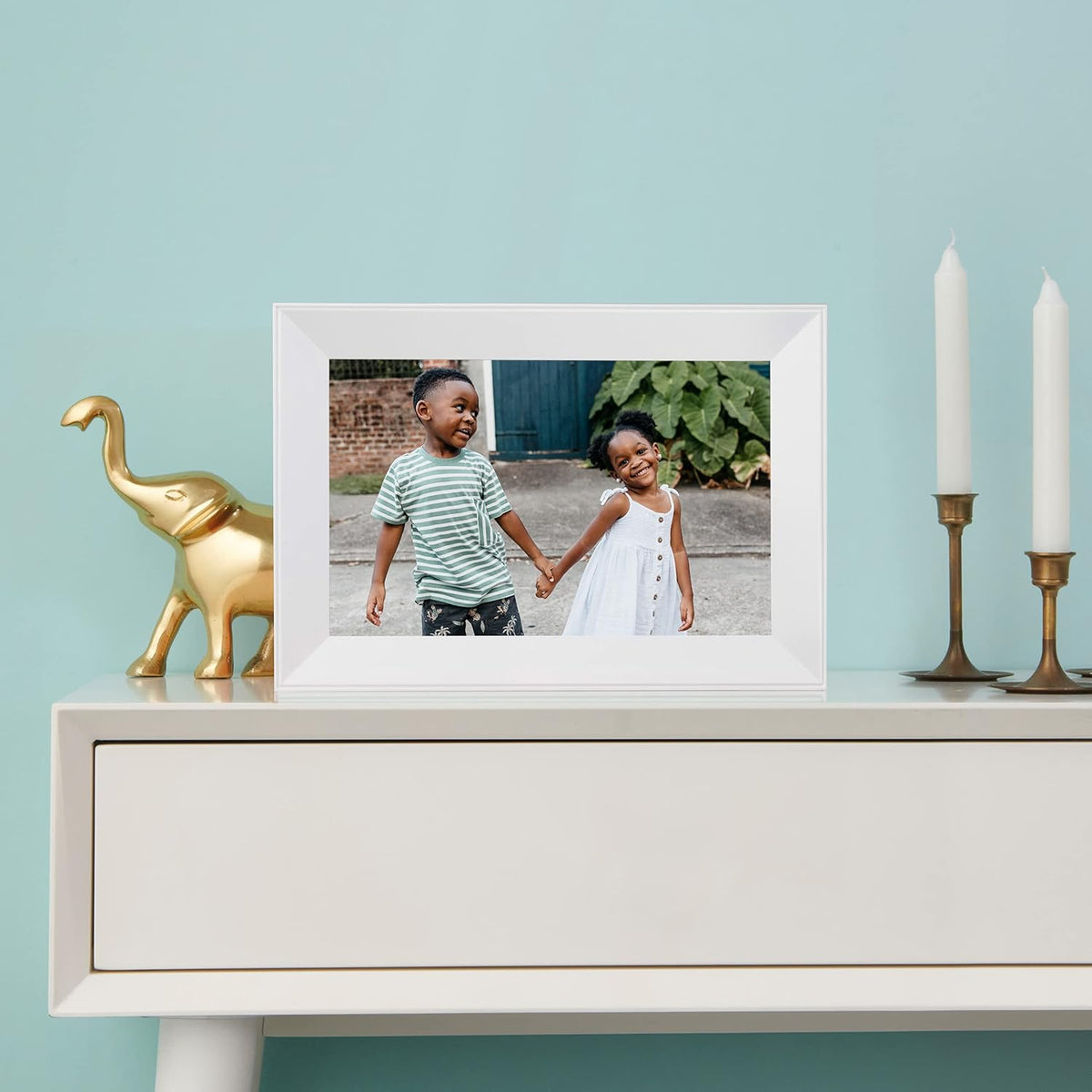 Aura Aspen 12" Digital Photo Frame - Black with Paper Mat - PuriLite