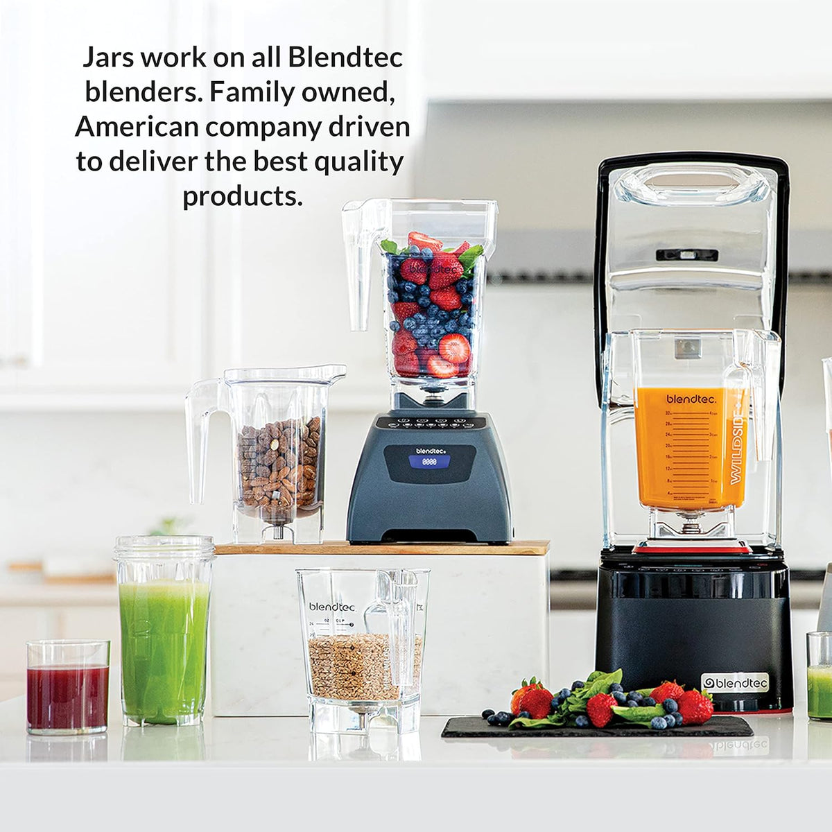 Blendtec Total Classic Original Blender and 75 oz FourSide Blender Jar - Kitchen Blender Bundle - Red - PuriLite