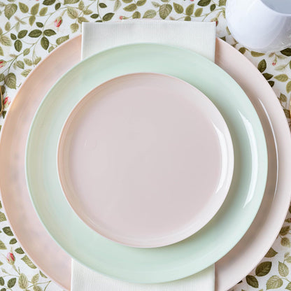 PLASTICPRO [30 Pack 10.7'' Christmass Green Plastic Party Plates Edge Collection Premium heavyweight Elegant Disposable Tableware Dishes - PuriLite