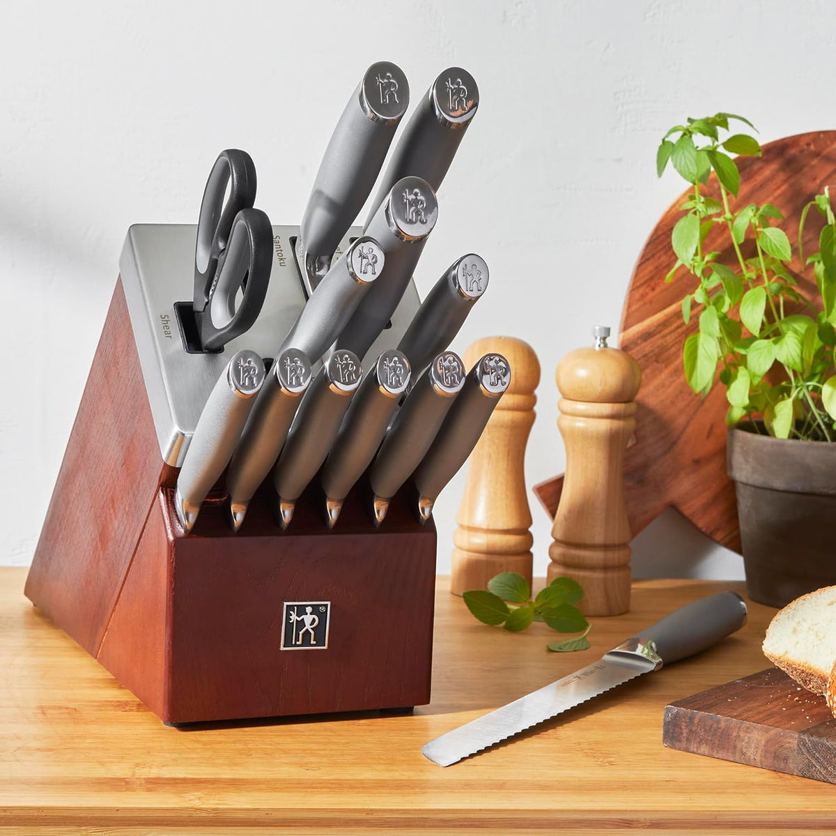 HENCKELS Modernist 14-Piece Self Sharpening Kitchen Knife Block Set - PuriLite