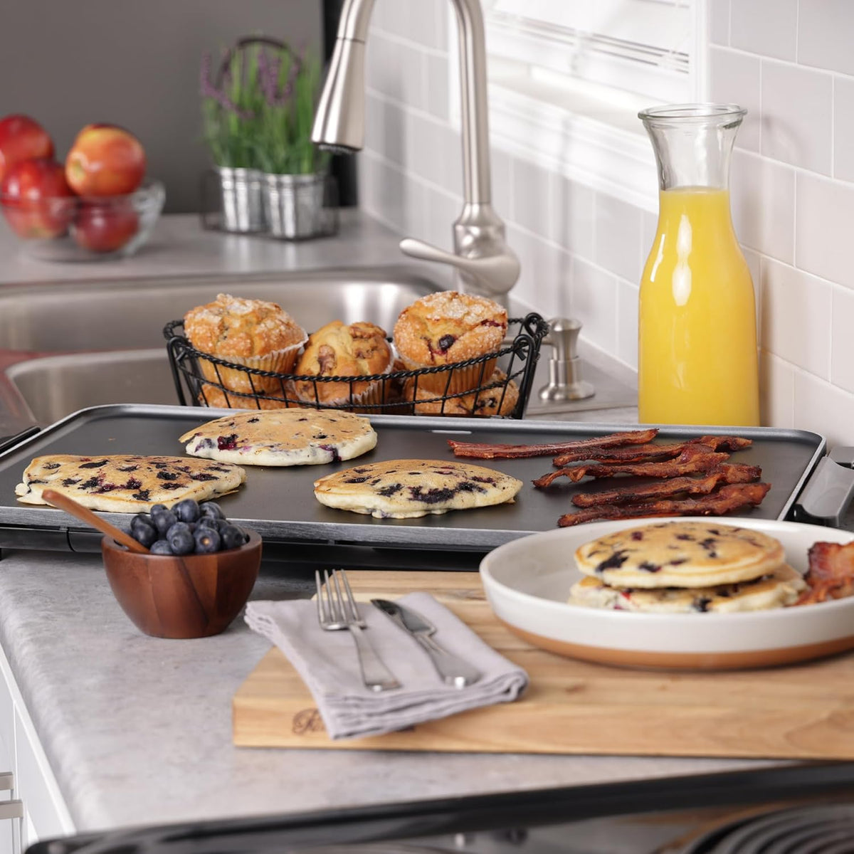 Presto 07072 22-Inch Extra Large Griddle, 22"x 13", Low Profile Design, Ceramic Nonstick, Black - PuriLite
