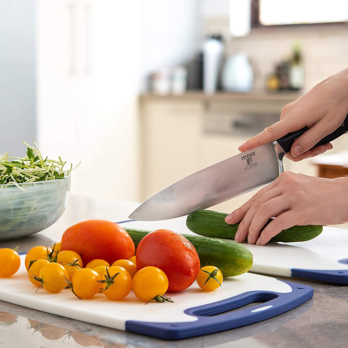 Moss & Stone 2 Piece Cutting Boards for Kitchen & Chef Knife | Polypropylene and Dishwasher Safe | 2 Chopping Board with Grip Handle | BPA-Free - PuriLite