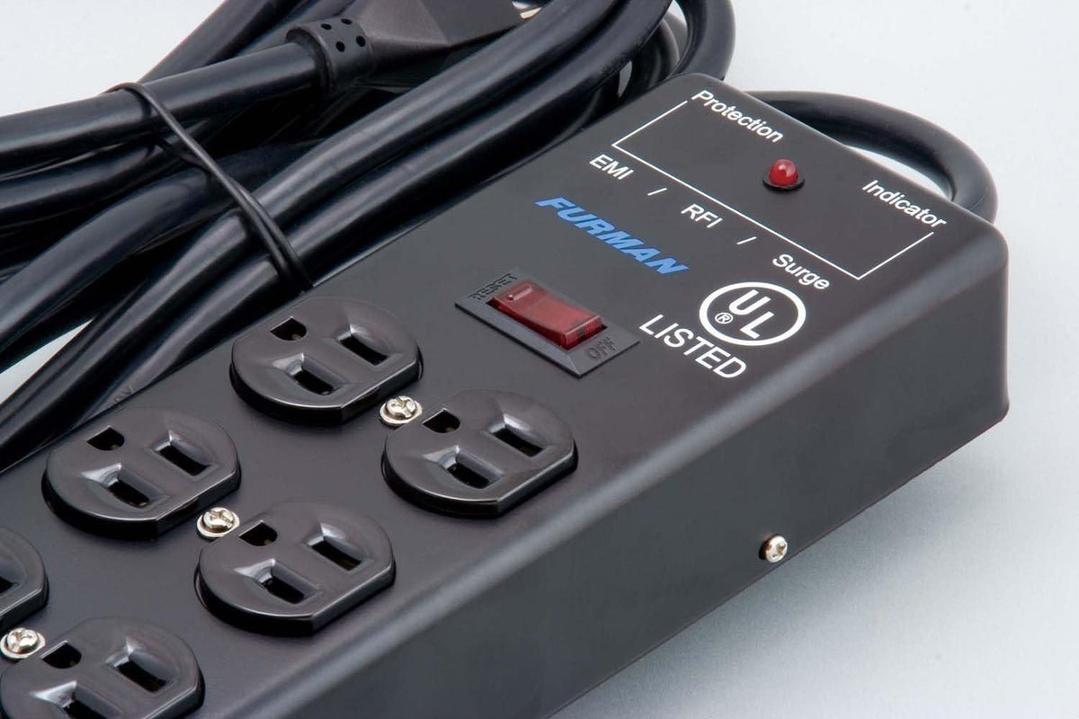 Furman Power Conditioner SS6B [New Improved Version] - PuriLite