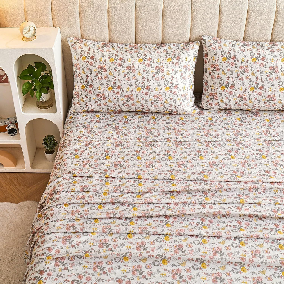 Viviland Floral Queen Sheet Set - 4 Piece Vintage Pink & Yellow Flower Patterned Bed Sheets - Soft, Breathable Microfiber Sheets with Deep Pocket, Non-Slip Fitted Sheets & Pillowcases - PuriLite