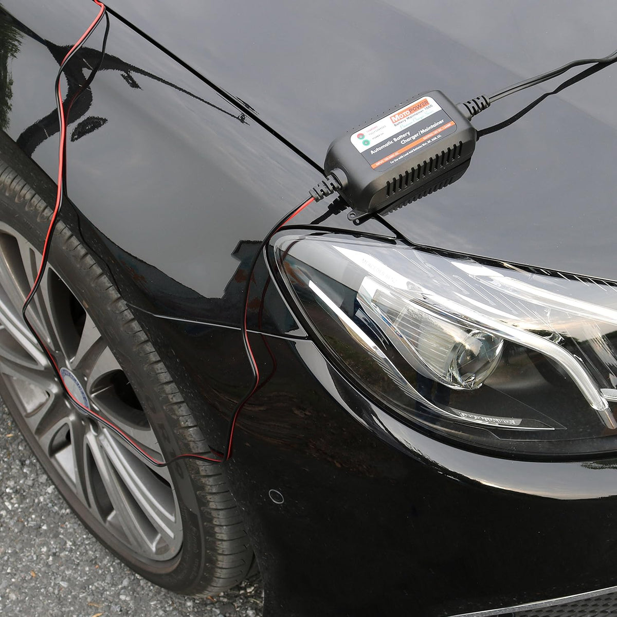 MOTOPOWER MP00205A 12V 800mA Fully Automatic Battery Charger/Maintainer - PuriLite