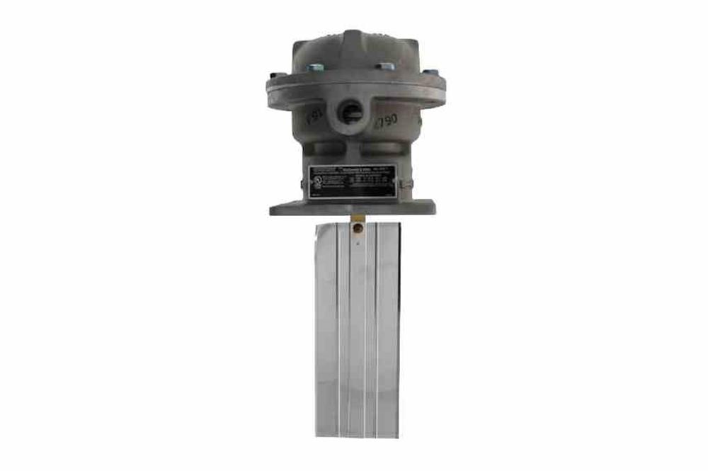 Explosion Proof Air Flow Switch for Medium Velocity - Class I, II - 120/240V - NEMA 7/9 - 1/2" NPT Hub - PuriLite
